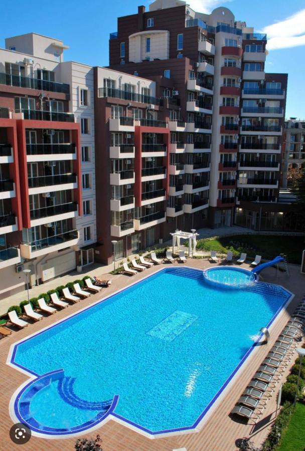 Admiral Plaza Aparthotel Pantai Sunny Luaran gambar