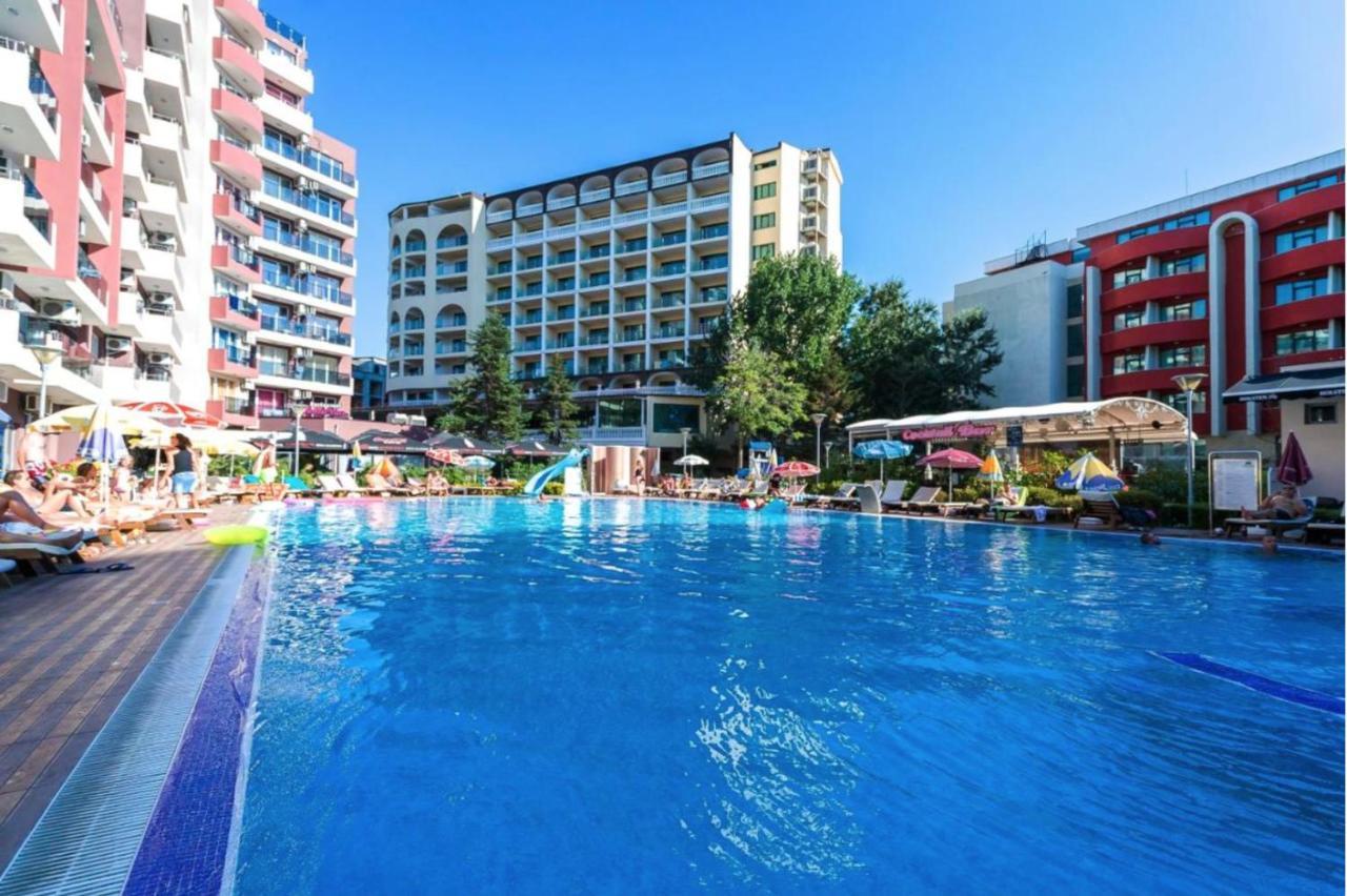 Admiral Plaza Aparthotel Pantai Sunny Luaran gambar