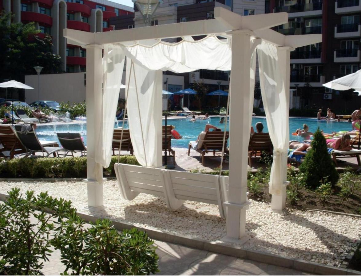 Admiral Plaza Aparthotel Pantai Sunny Luaran gambar